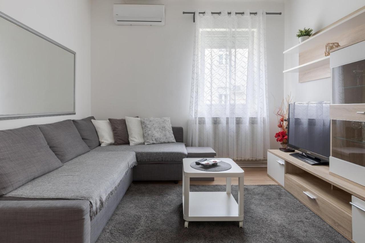 Lisinski Apartment With Private Parking Zagreb Exterior photo